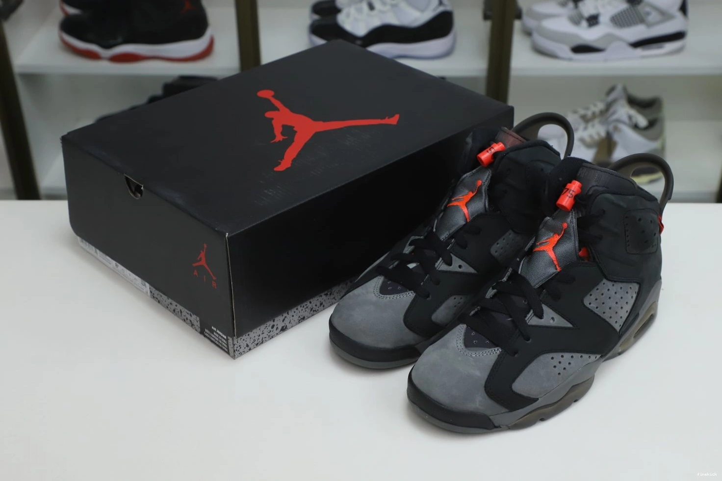 JORDAN PARIS 'IRON X SAINT-GERMAIN 6 AIR RETRO GREY' 0302